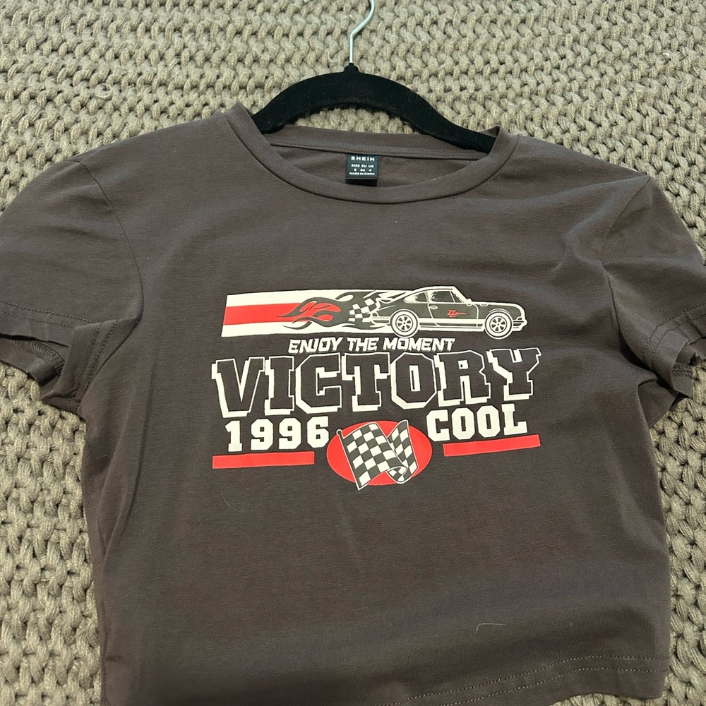 Brown Short Sleeve Graphic Tee Vintage Style